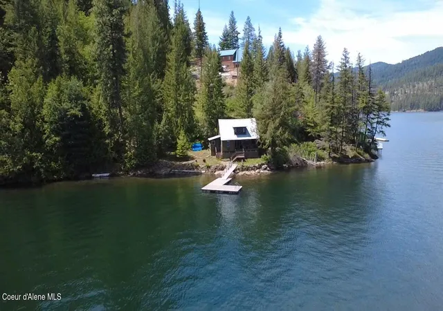 Homes for sale in Spirit Lake, ID | 14226 W Spirit Lake Shr, Spirit Lake, ID 83869 | MLS# 26-5486