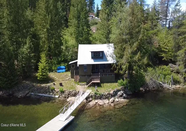 Homes for sale in Spirit Lake, ID | 14226 W Spirit Lake Shr, Spirit Lake, ID 83869 | MLS# 26-5486