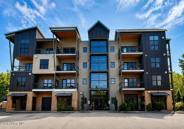 Homes for sale in Kellogg, ID | 834 Mckinley Ave W #APT 205, Kellogg, ID 83837 | MLS# 26-5457