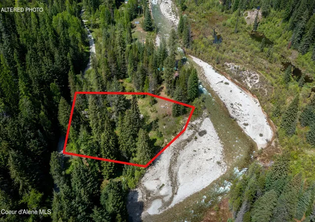 Homes for sale in Sandpoint, ID | 10267 Upper Pack River Rd, Sandpoint, ID 83864 | MLS# 26-5448