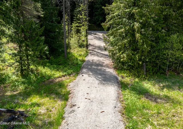 Homes for sale in Sandpoint, ID | 10267 Upper Pack River Rd, Sandpoint, ID 83864 | MLS# 26-5448