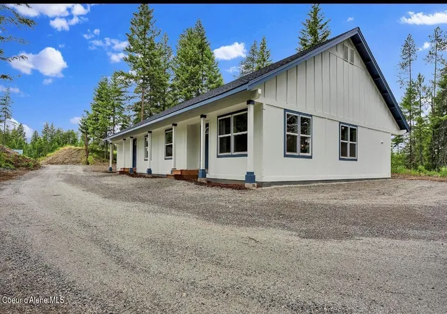 Homes for sale in Spirit Lake, ID | 32988 N 10th Ave, Spirit Lake, ID 83869 | MLS# 26-6796