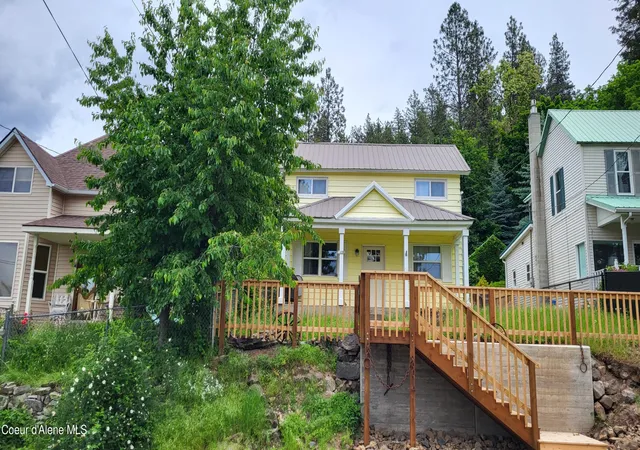 Homes for sale in Harrison, ID | 109 S Prospect Ave, Harrison, ID 83833 | MLS# 26-5730