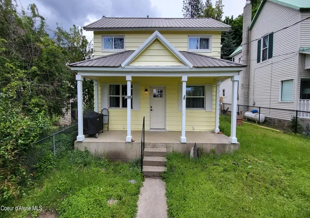 Homes for sale in Harrison, ID | 109 S Prospect Ave, Harrison, ID 83833 | MLS# 26-5730