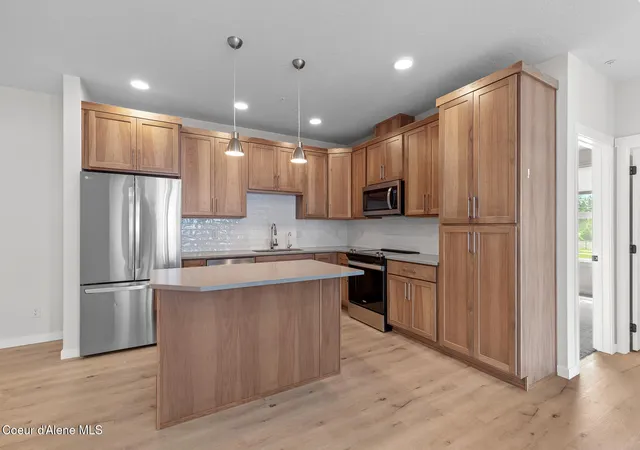 Homes for sale in Coeur D Alene, ID | 6480 N Atlas Rd #APT 208, Coeur D Alene, ID 83815 | MLS# 26-5671