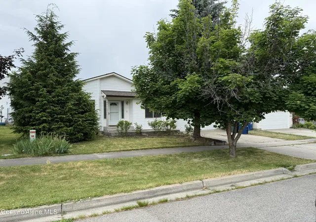 Homes for sale in Post Falls, ID | 1265 E Stockman Ave, Post Falls, ID 83854 | MLS# 26-5546