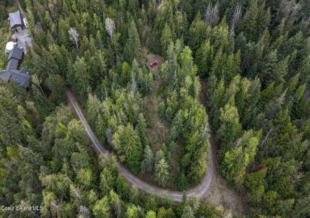 4th image of 89 Lynx Run Rd, Sagle, ID 83860 | MLS# 26-5544