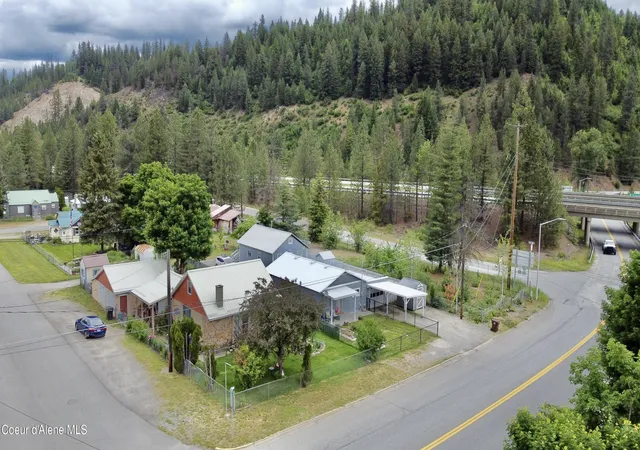 3rd image of 306 N Third St, Osburn, ID 83849 | MLS# 26-5670