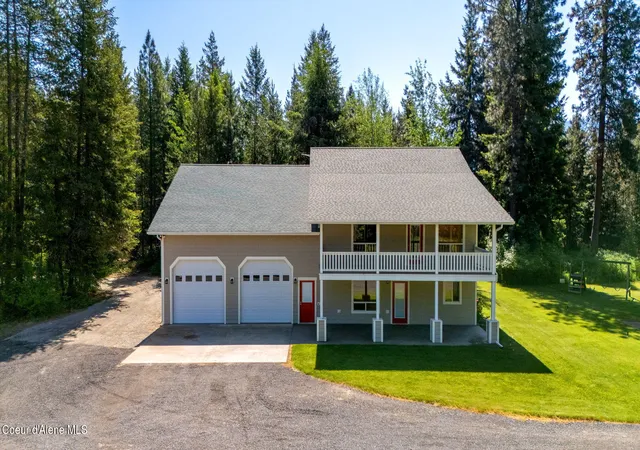 Homes for sale in Bonners Ferry, ID | 551 Star Rd, Bonners Ferry, ID 83805 | MLS# 26-5585