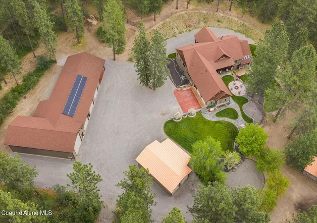Photo 1 of Mansion for sale at 27013 E Strong Ln, Newman Lake, WA 99025 | MLS# 26-5690 | Listing updated on 2026-09-16
