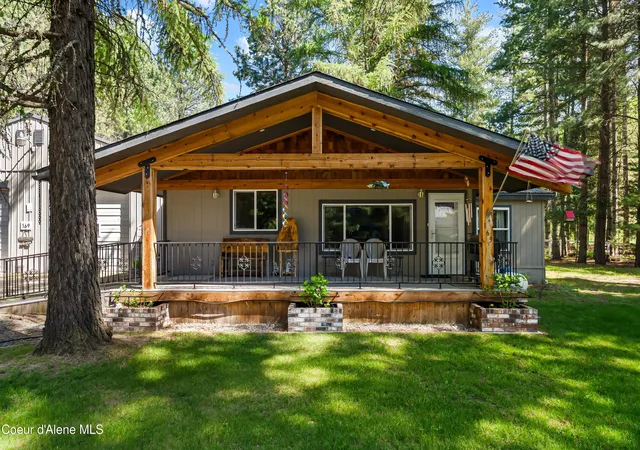 2nd image of 169 Shelby Rd, Laclede, ID 83841 | MLS# 26-5676