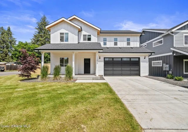 Homes for sale in Coeur D Alene, ID | 1205 E Adeline Ave, Coeur D Alene, ID 83814 | MLS# 26-5650