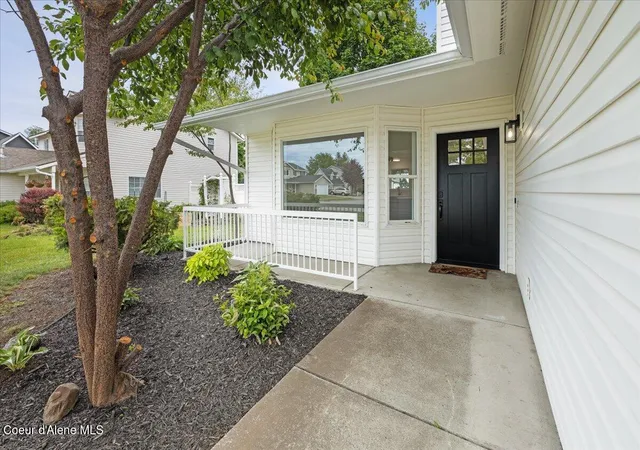 Homes for sale in Hayden, ID | 9166 N Entiate Dr, Hayden, ID 83835 | MLS# 26-5718