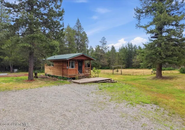 Photo 2 of Single family home for sale at 131 Outback Loop, Spirit Lake, ID 83869 | MLS# 26-5935 | Listing updated on 2026-06-10