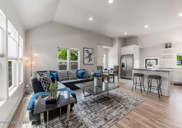 3rd image of 623 W Empire Ave, Coeur D'alene, ID 83814 | MLS# 26-5867