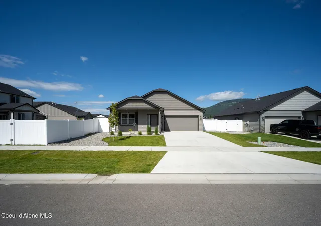 Homes for sale in Rathdrum, ID | 16026 N Hadley Loop, Rathdrum, ID 83858 | MLS# 26-5761