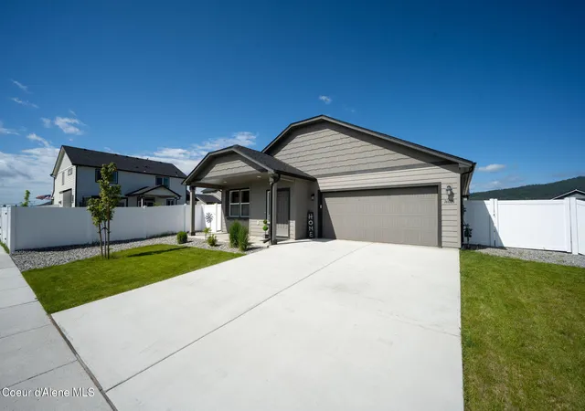 Homes for sale in Rathdrum, ID | 16026 N Hadley Loop, Rathdrum, ID 83858 | MLS# 26-5761
