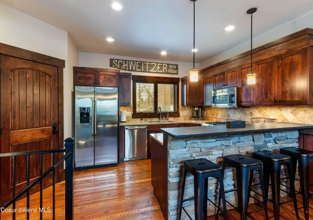 3rd image of 38 Avalanche Rd # 2, Sandpoint, ID 83864 | MLS# 26-5753