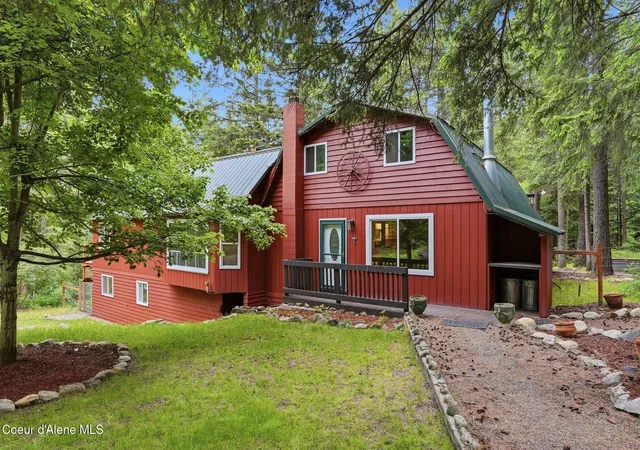 Photo 3 of Single family home for sale at 256 Poverty Ln, Spirit Lake, ID 83869 | MLS# 26-5922 | Listing updated on 2026-08-18