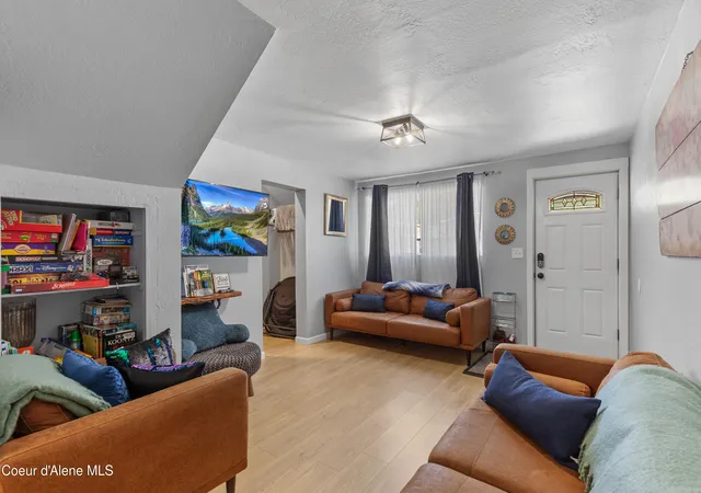 3rd image of 804 Residence St, Wallace, ID 83873 | MLS# 26-5796