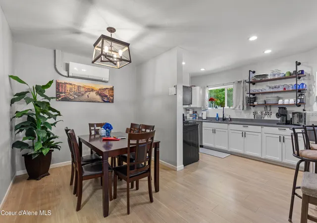 4th image of 804 Residence St, Wallace, ID 83873 | MLS# 26-5796