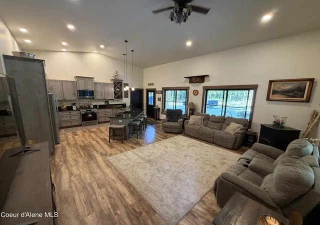 Homes for sale in Sandpoint, ID | 3667 Upper Gold Creek Rd, Sandpoint, ID 83864 | MLS# 26-6411