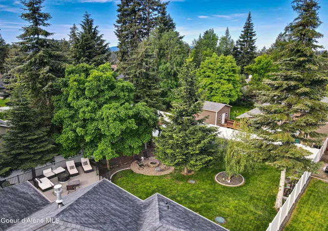 Photo 4 of Sale Pending at 3110 E Lake Forest Dr, Hayden, ID 83835 | MLS# 26-5848 | Listing updated on 2026-07-03