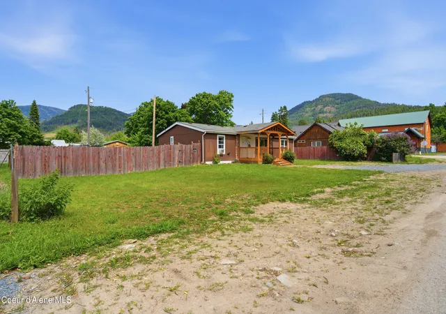 3rd image of 106 W Railroad, Clark Fork, ID 83811 | MLS# 26-5914