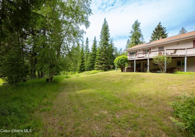 Homes for sale in Bonners Ferry, ID | 3228 Kootenai Trail Rd, Bonners Ferry, ID 83805 | MLS# 26-5862