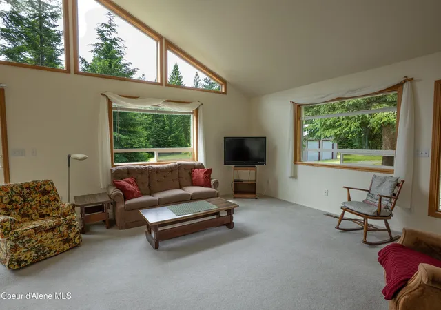 Photo 4 of Single family home for sale at 3228 Kootenai Trl Rd, Bonners Ferry, ID 83805 | MLS# 26-5862 | Listing updated on 2026-06-12
