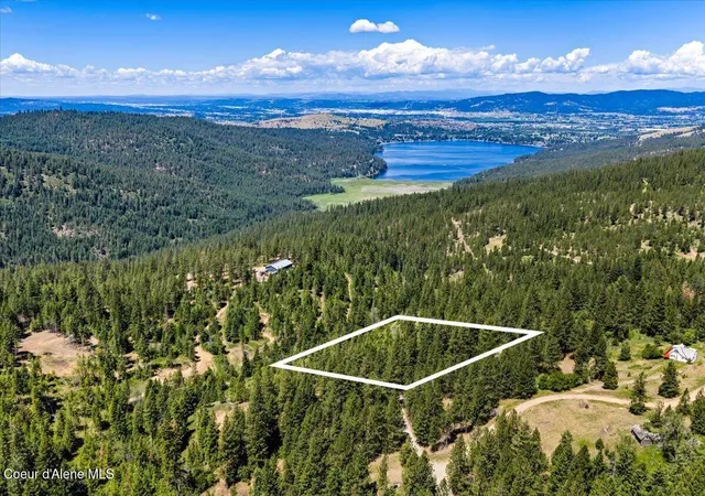 4th image of 121 S Idaho Rd, Post Falls, ID 83854 | MLS# 26-6292