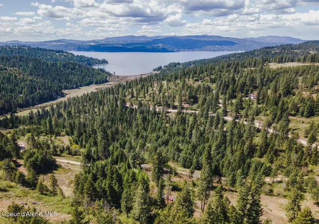 Homes for sale in Harrison, ID | 15040 S Bench Rd, Harrison, ID 83833 | MLS# 26-5941