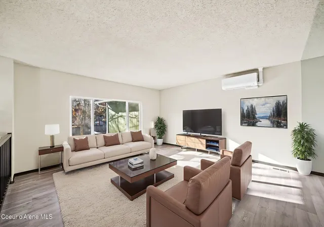 Photo 3 of Single family home for sale at 11448 W Meadowview Ln, Nine Mile, WA 99026 | MLS# 26-5902 | Listing updated on 2026-09-18