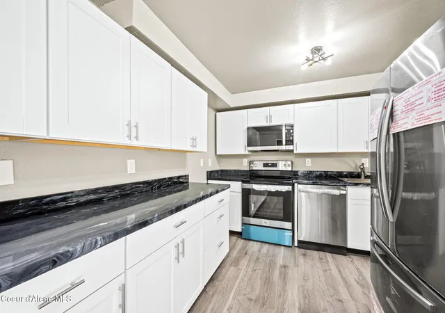Photo 4 of Single family home for sale at 11448 W Meadowview Ln, Nine Mile, WA 99026 | MLS# 26-5902 | Listing updated on 2026-09-18