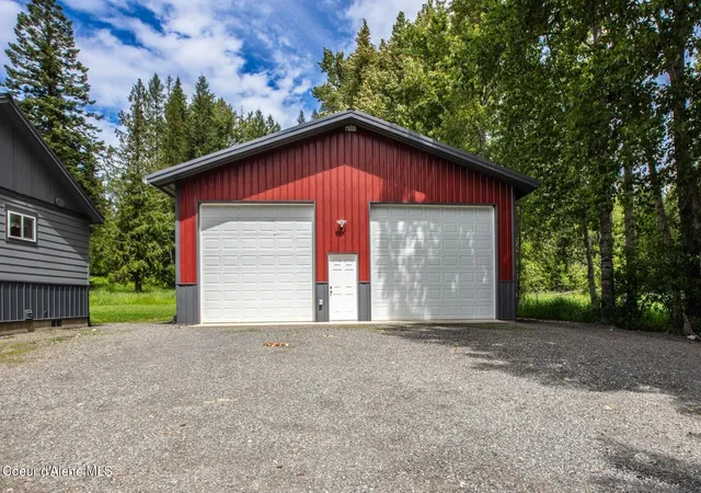 4th image of 1923 Sagle Rd, Sagle, ID 83860 | MLS# 26-5946