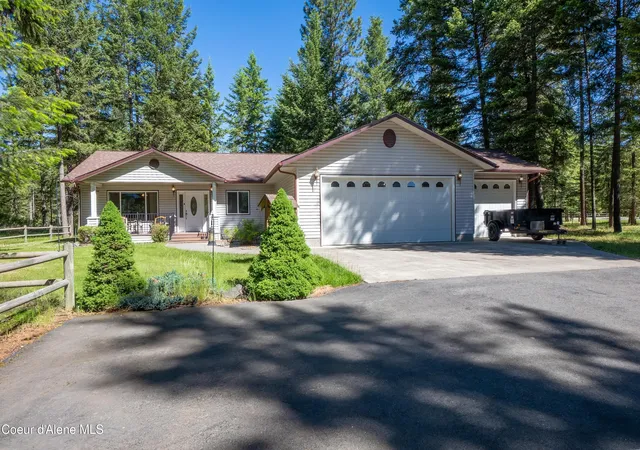 5th image of 14 Whispering Ln, Moyie Springs, ID 83845 | MLS# 26-5945