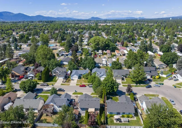 Homes for sale in Coeur D Alene, ID | 1846 W Shawna Ave, Coeur D Alene, ID 83815 | MLS# 26-6277