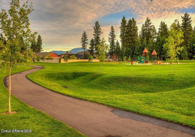 35th image of 6515 N Descartes Dr, Coeur D Alene, ID 83815 | MLS# 26-6200