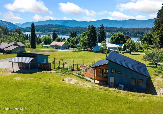 2nd image of 307 Cedar St, Hope, ID 83836 | MLS# 26-6146