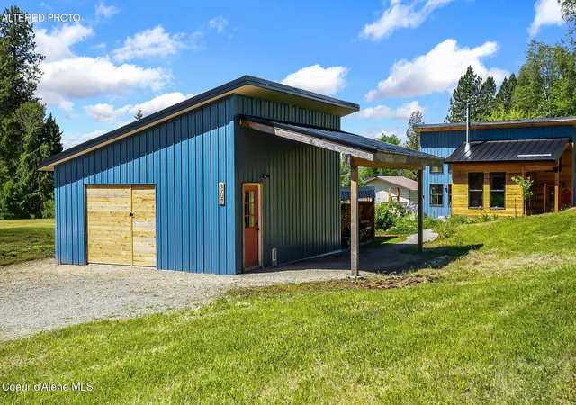 4th image of 307 Cedar St, Hope, ID 83836 | MLS# 26-6146