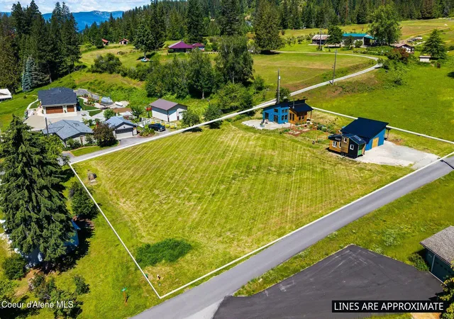 5th image of 307 Cedar St, Hope, ID 83836 | MLS# 26-6146