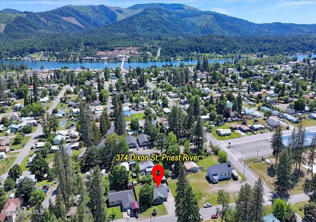 Homes for sale in Priest River, ID | 374 Dixon St, Priest River, ID 83856 | MLS# 26-6228
