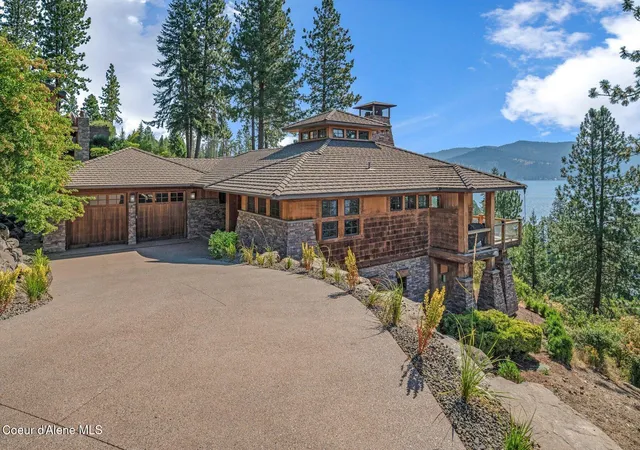 Photo 4 of Single family home for sale at 5574 W Onyx Cir, Coeur D Alene, ID 83814 | MLS# 26-6171 | Listing updated on 2026-06-16