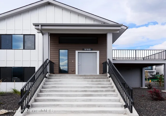 Homes for sale in Post Falls, ID | 1229 E Millworx Loop, Post Falls, ID 83854 | MLS# 26-6410