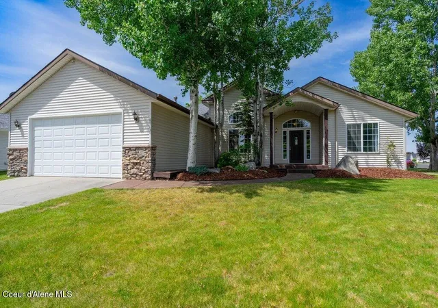 Homes for sale in Hayden, ID | 8903 N Newcastle Ln, Hayden, ID 83835 | MLS# 26-6316