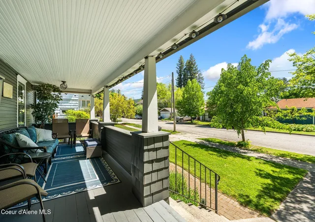 Photo 2 of Single family home for sale at 536 Erie St, Sandpoint, ID 83864 | MLS# 26-6309 | Listing updated on 2026-09-22