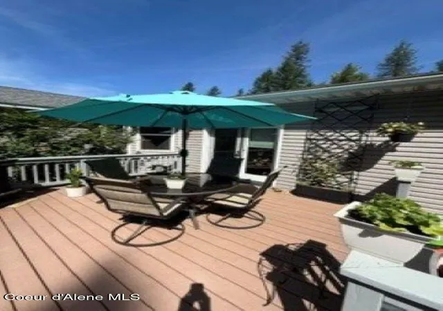 Photo 4 of Single family home for sale at 518 High Rd, Sandpoint, ID 83864 | MLS# 26-6572 | Listing updated on 2026-06-26