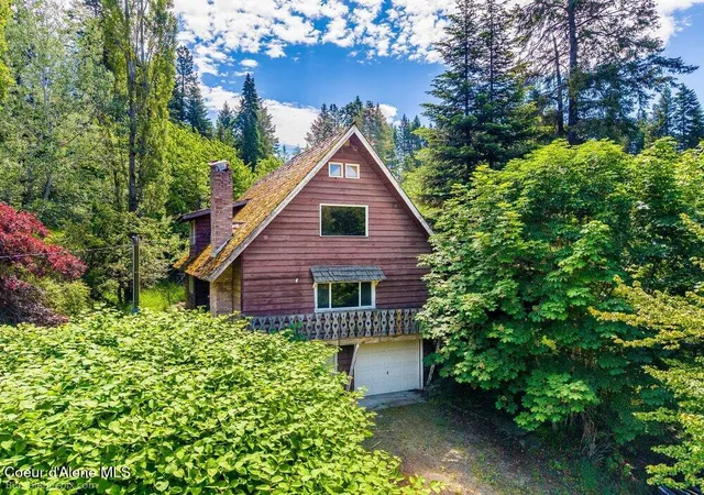 Photo 3 of Single family home for sale at 6864 E Sunnyside Rd, Coeur D'alene, ID 83814 | MLS# 26-6373 | Listing updated on 2026-09-21
