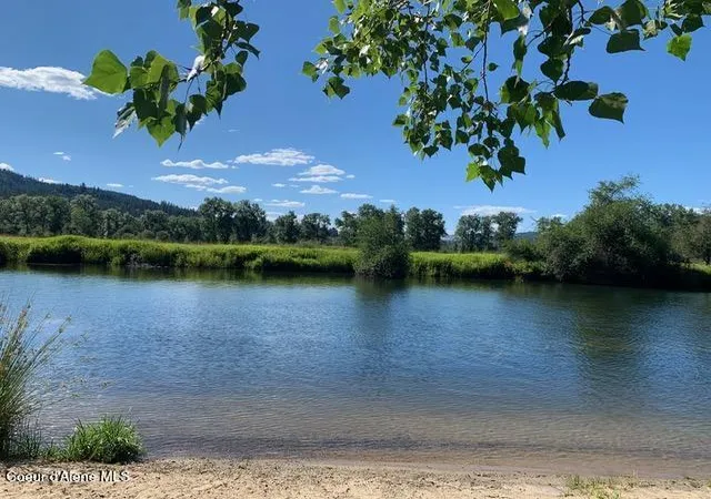 Homes for sale in Saint Maries, ID | 575 Garden Tracts Rd, Saint Maries, ID 83861 | MLS# 26-6392