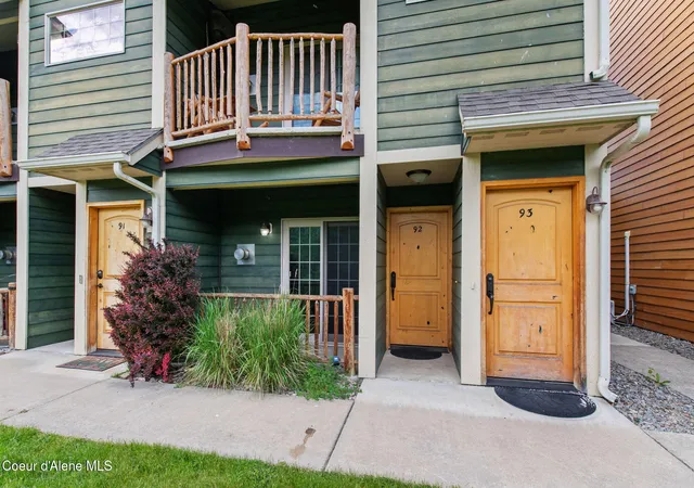 Homes for sale in Pinehurst, ID | 92 Lookout Peak Dr, Pinehurst, ID 83850 | MLS# 26-6371